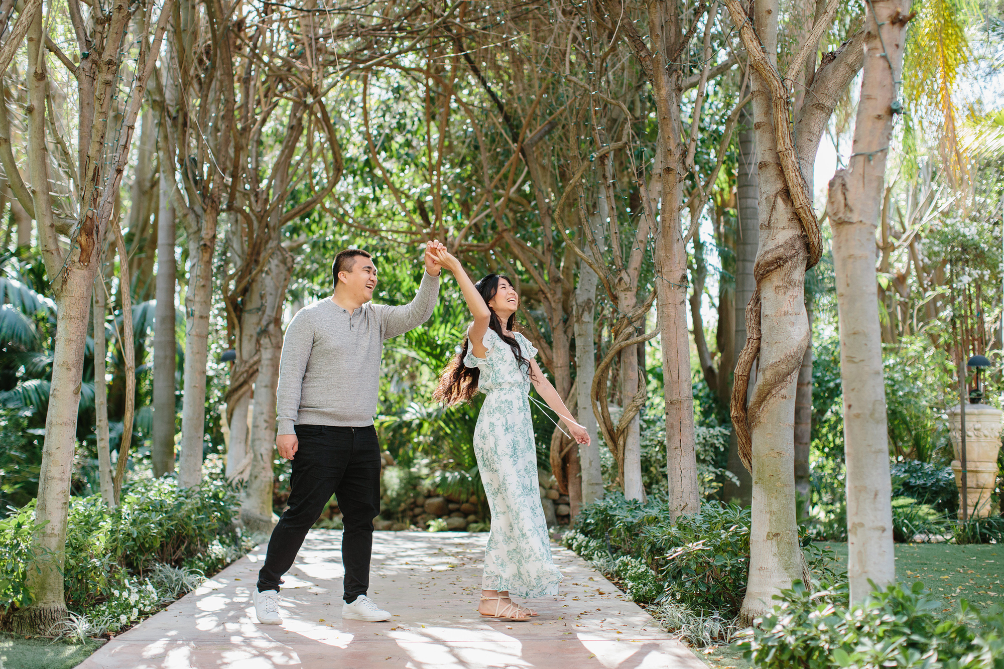 couple engagement session in somis california